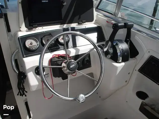 Boston Whaler 235 Conquest