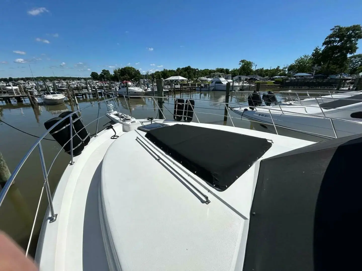 1988 Carver 4207 aft cabin motoryacht