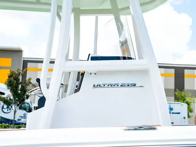 Sea Hunt Boats ULTRA 219