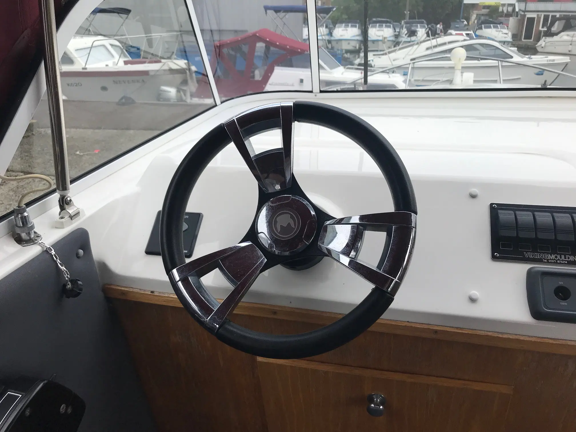 2015 Viking 24 hi line