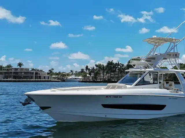 Boston Whaler 420 Outrage