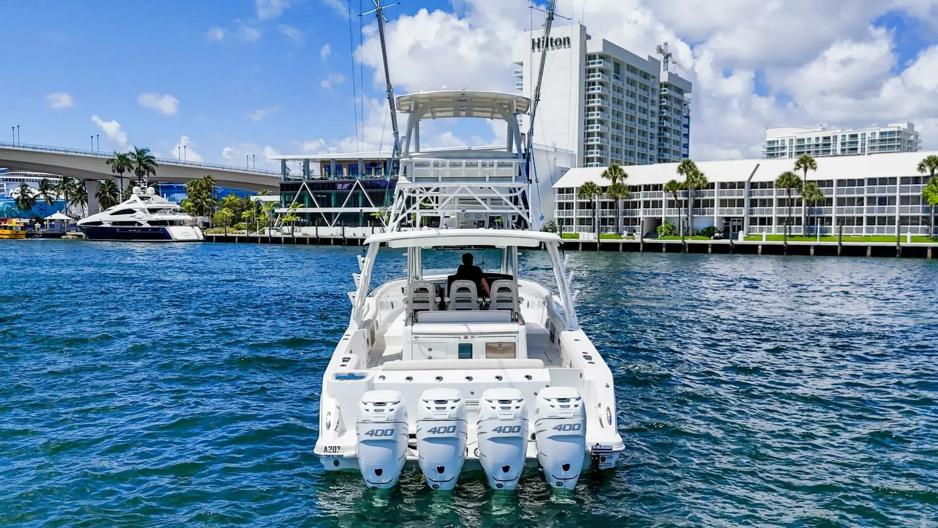 2017 Boston Whaler 420 outrage