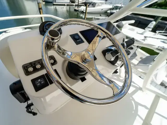 Boston Whaler 420 Outrage