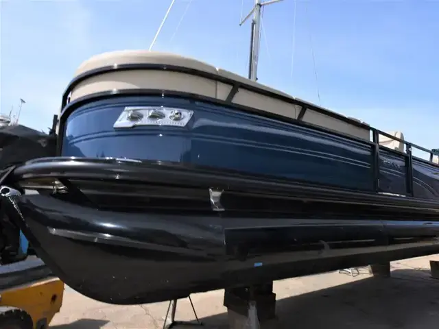 Regency Pontoon Boats 250 LE3 Sport