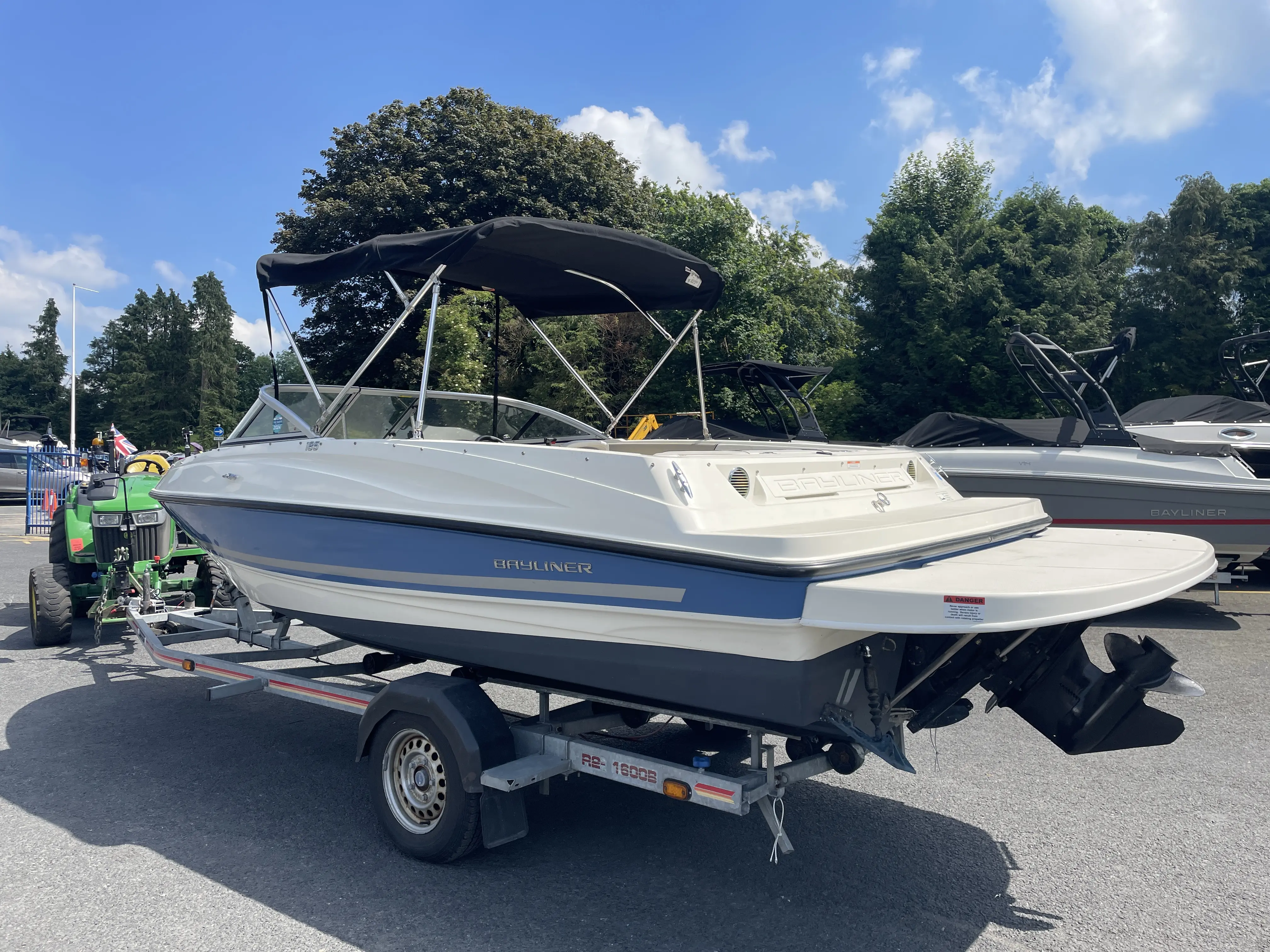 2015 Bayliner 185