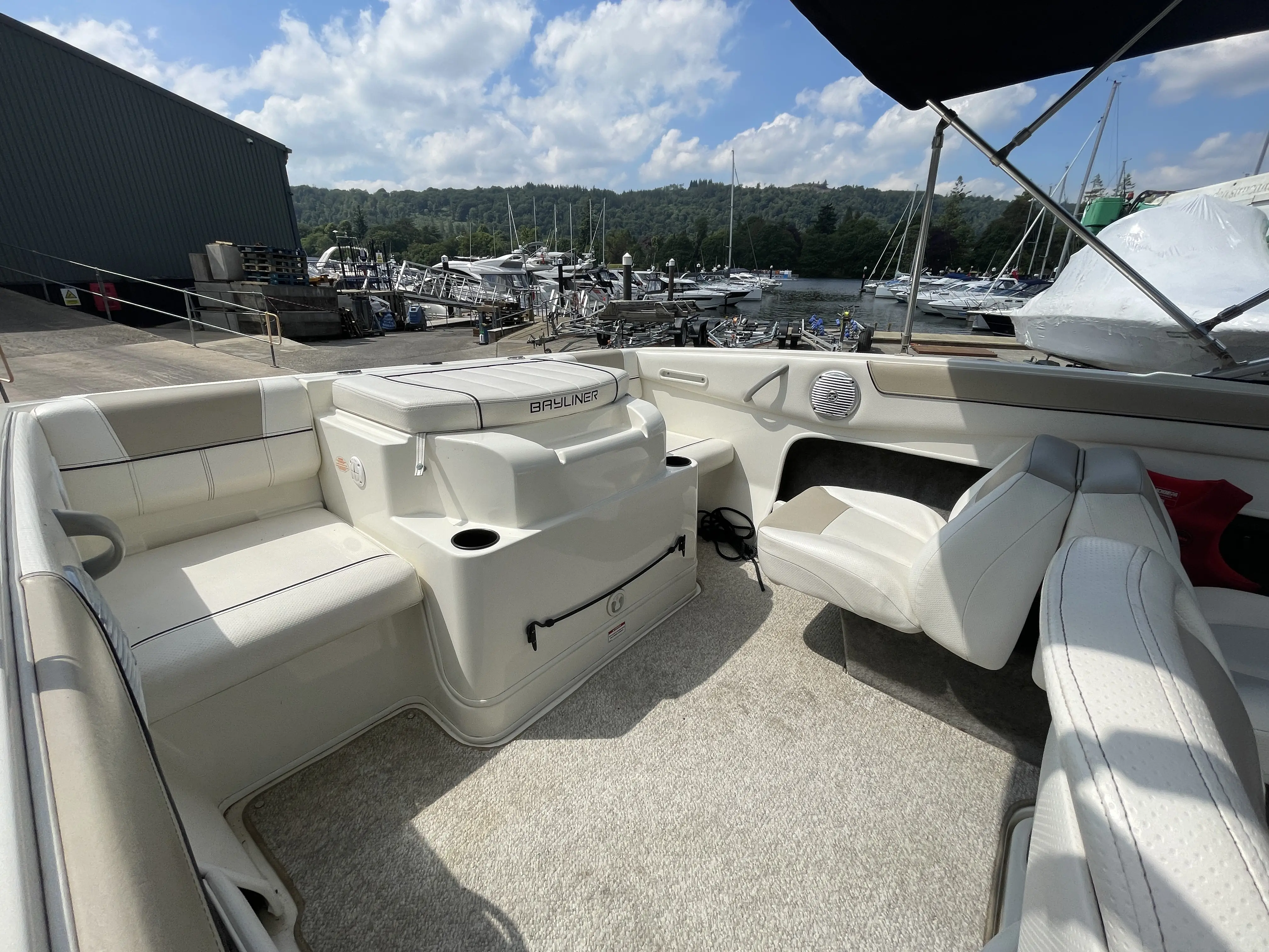 2015 Bayliner 185