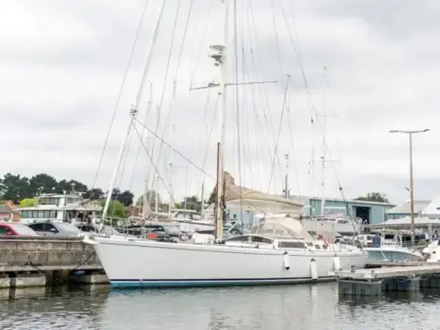 DEVONPORT YACHTS Thomas Custom 67