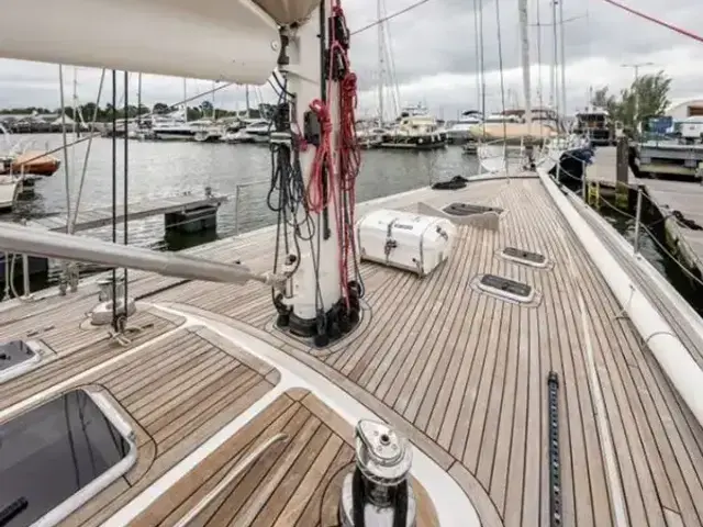 DEVONPORT YACHTS Thomas Custom 67