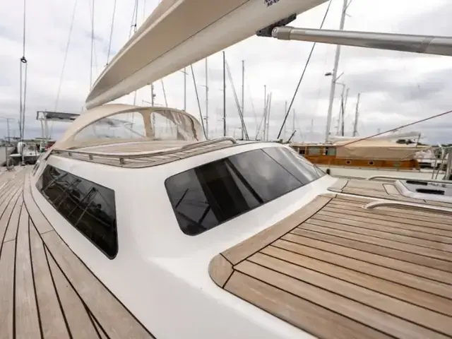 DEVONPORT YACHTS Thomas Custom 67