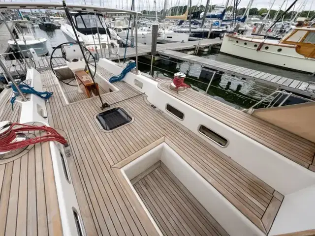 DEVONPORT YACHTS Thomas Custom 67