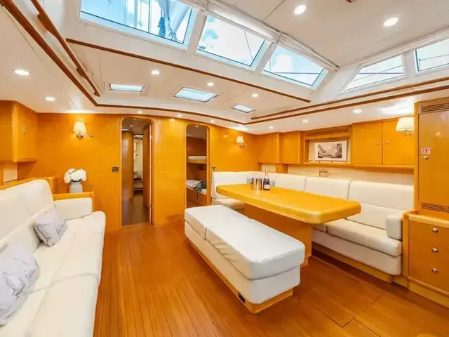 DEVONPORT YACHTS Thomas Custom 67