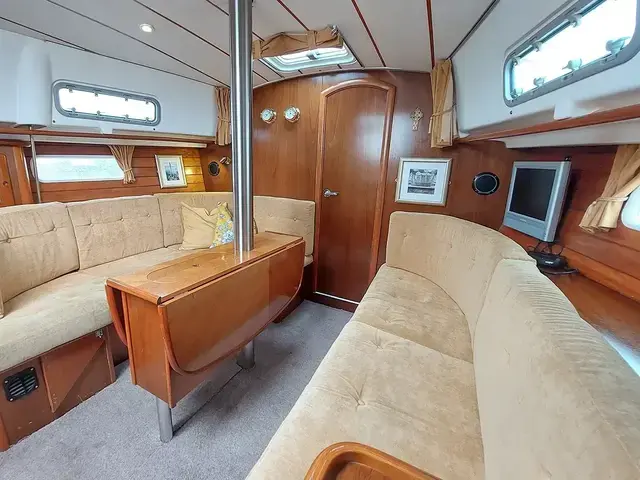 Beneteau Oceanis 36 CC