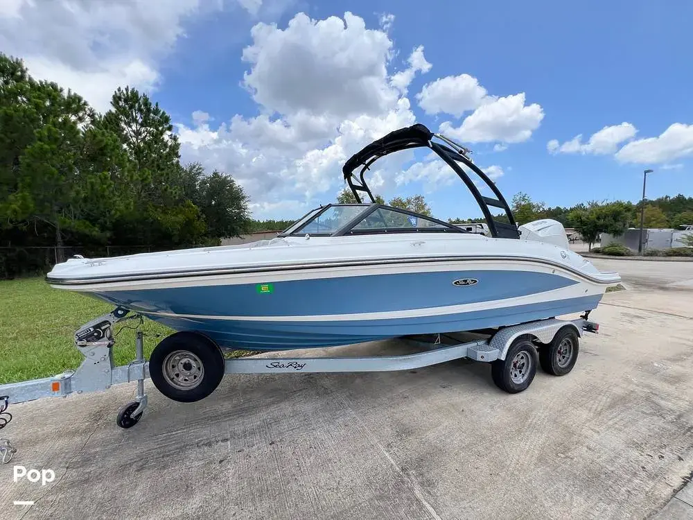 2021 Sea Ray spx 210 ob