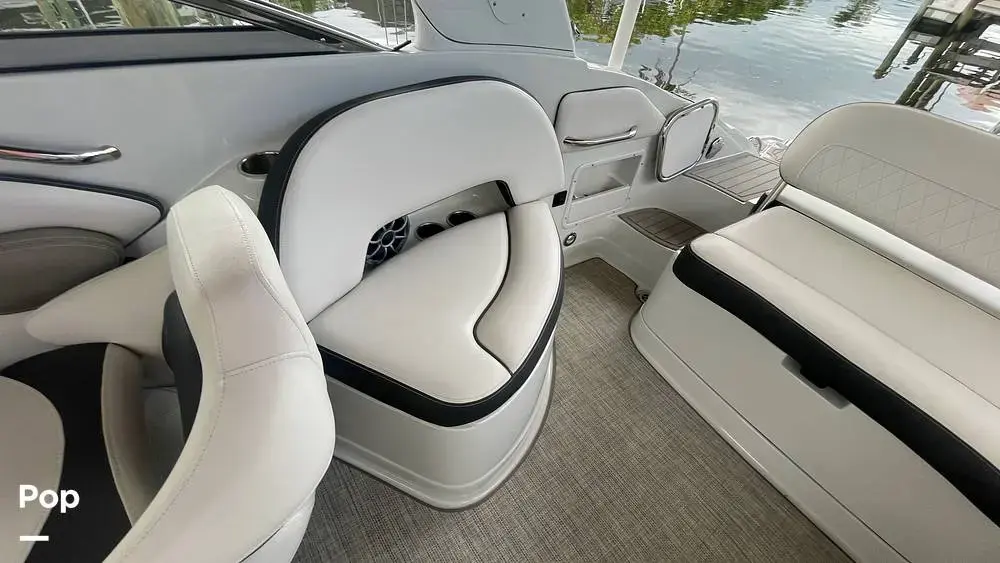 2020 Crownline e255xs