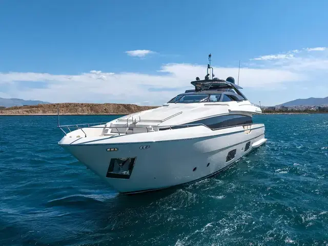 Ferretti Yachts 960