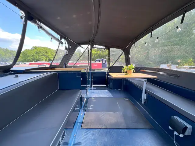 Viking Canal Boats 70' x 12'6'' Widebeam