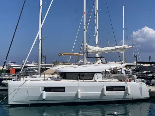 Lagoon 40