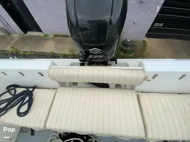 Mako 212 Center Console