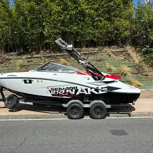 2011 Sea-Doo 210 Wake