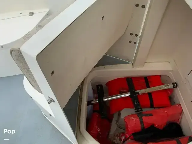 Mako 212 Center Console