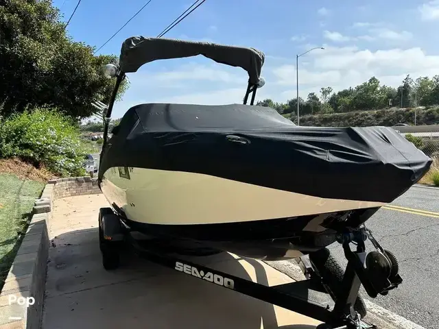 Sea-Doo 210 Wake