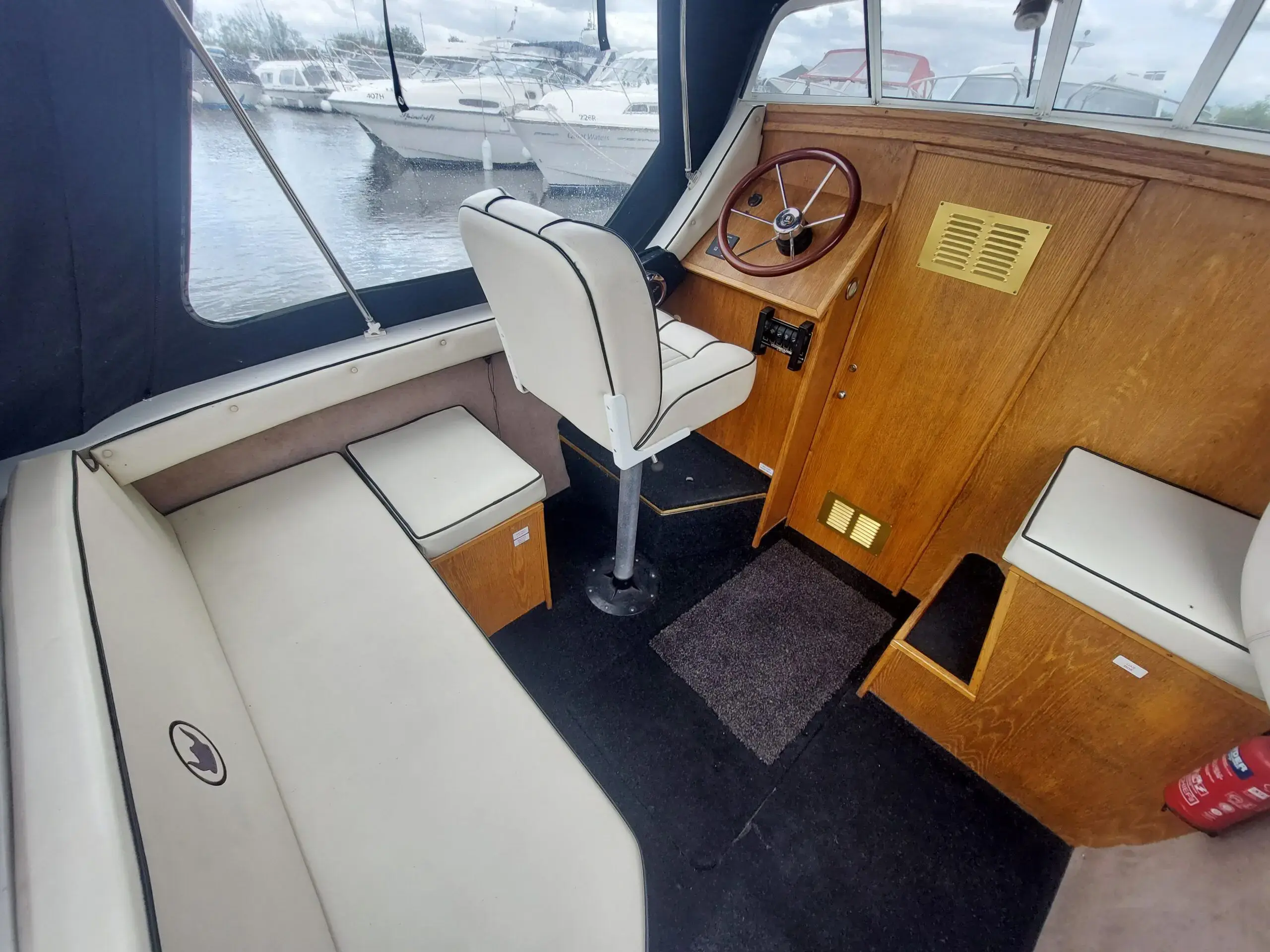 2012 Viking 215