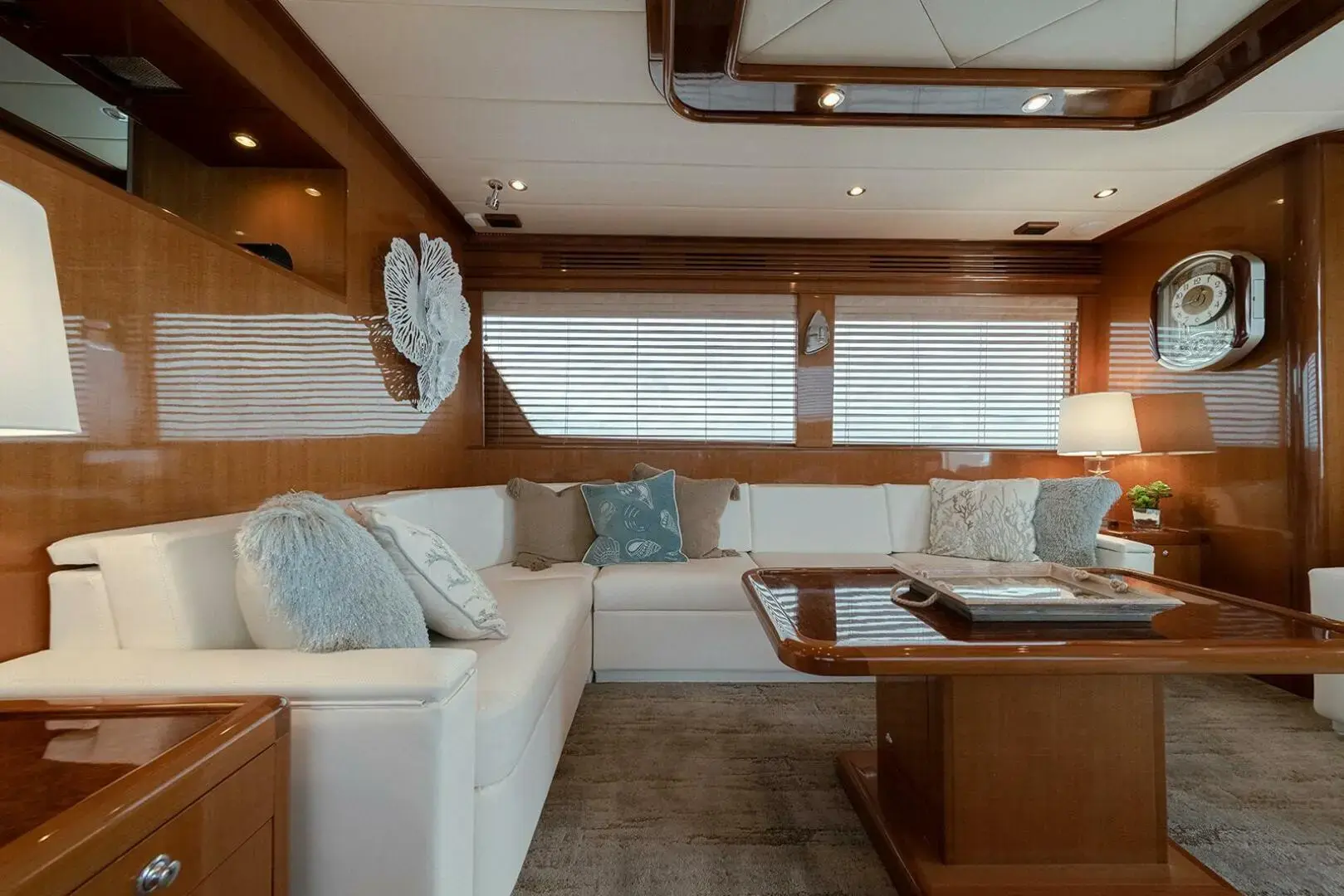 2013 Hampton motor yacht