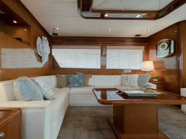 Hampton Motor Yacht