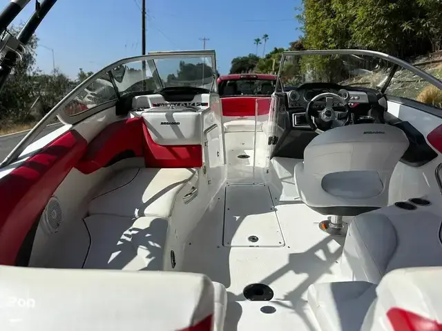 Sea-Doo 210 Wake