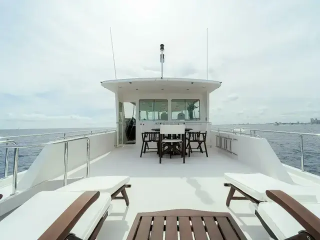 Hampton Motor Yacht