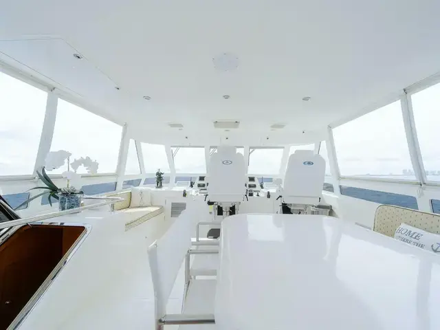 Hampton Motor Yacht