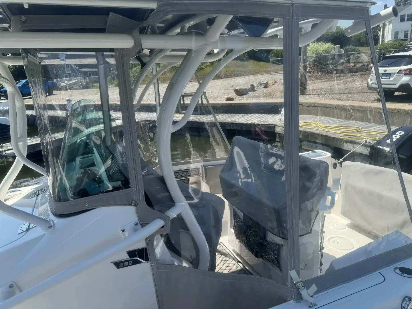 2019 Wellcraft 262 fisherman