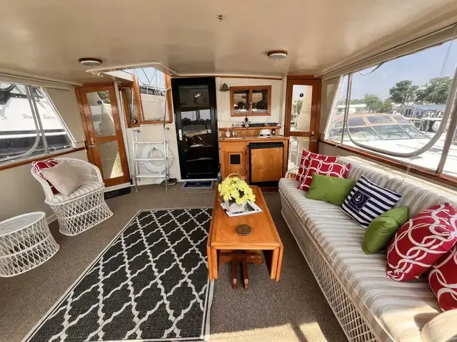 Californian 52 Cockpit Motor Yacht