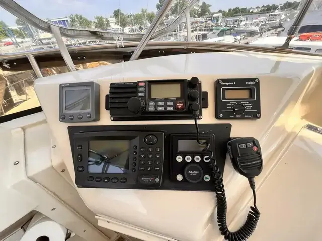 Californian 52 Cockpit Motor Yacht