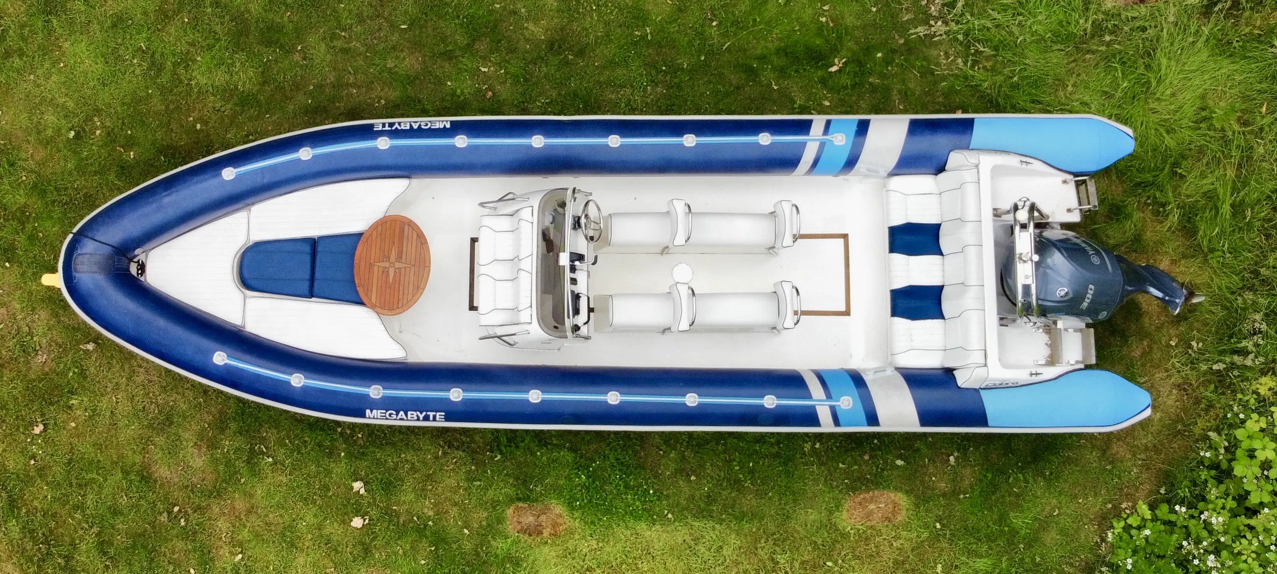 2005 Cobra 8.5m