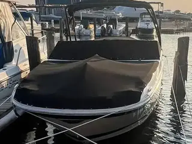 Sea Ray 270 Sundeck