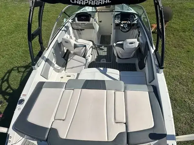 Chaparral H2O Sport 21 Deluxe