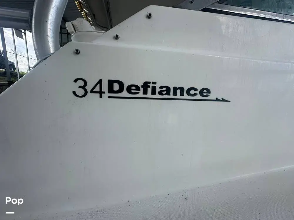 2000 Boston Whaler defiance 38