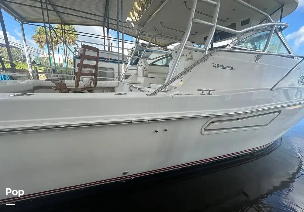 2000 Boston Whaler defiance 38