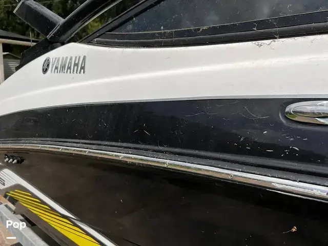 Yamaha AR195