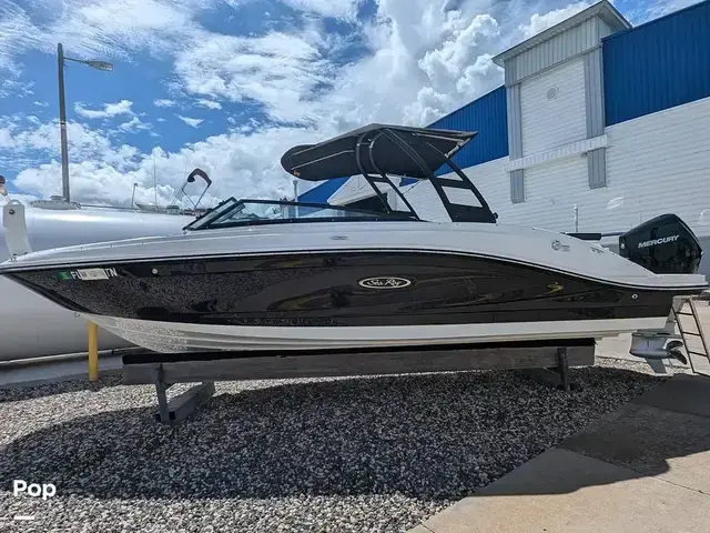 Sea Ray SPX 230