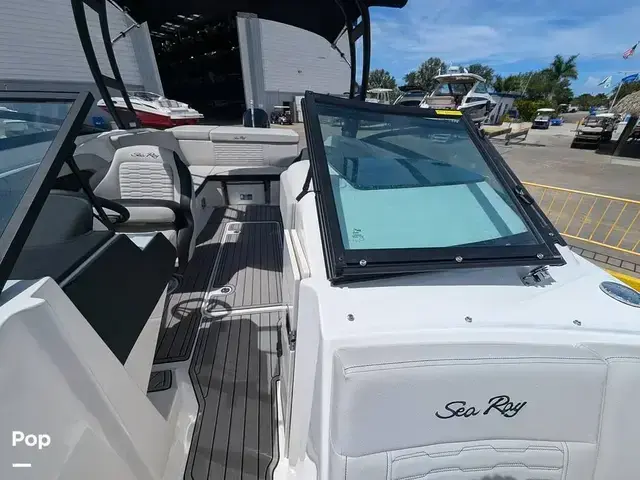 Sea Ray SPX 230