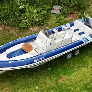 2005 Cobra 8.5M