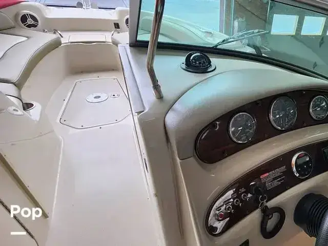 Sea Ray 240 Sundeck