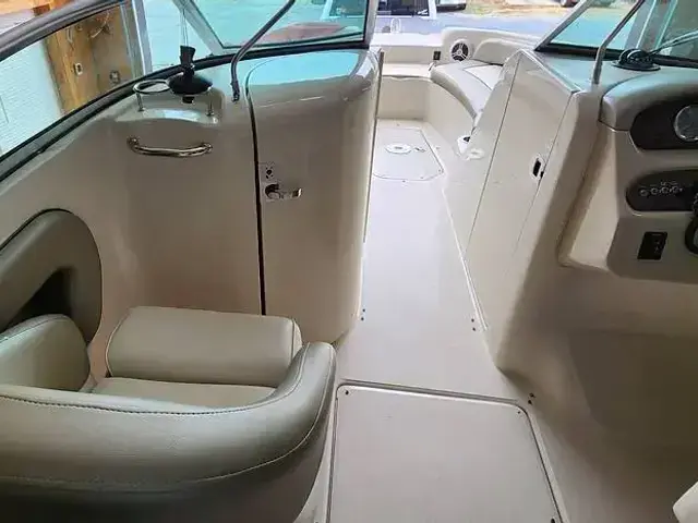 Sea Ray 240 Sundeck