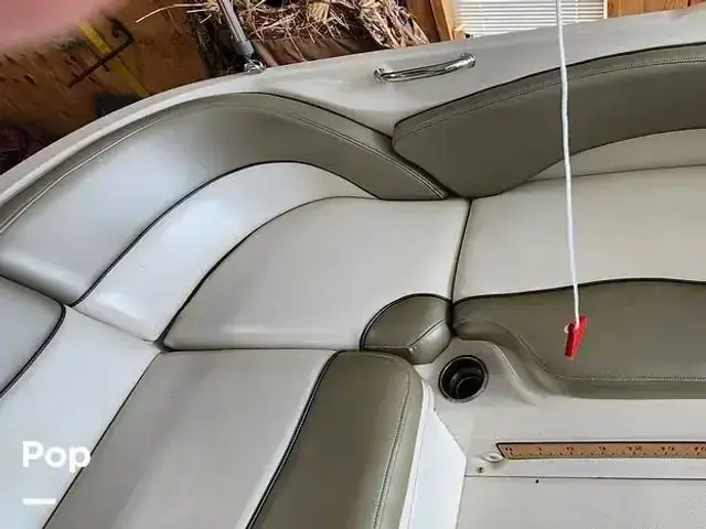 Sea Ray 240 Sundeck