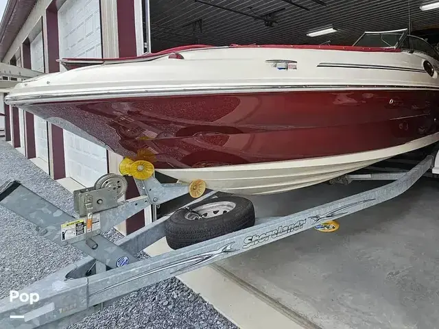 Sea Ray 240 Sundeck