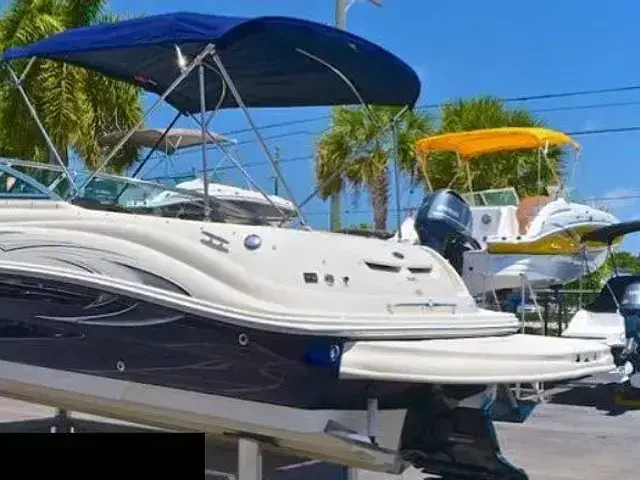 Sea Ray 240 Sundeck