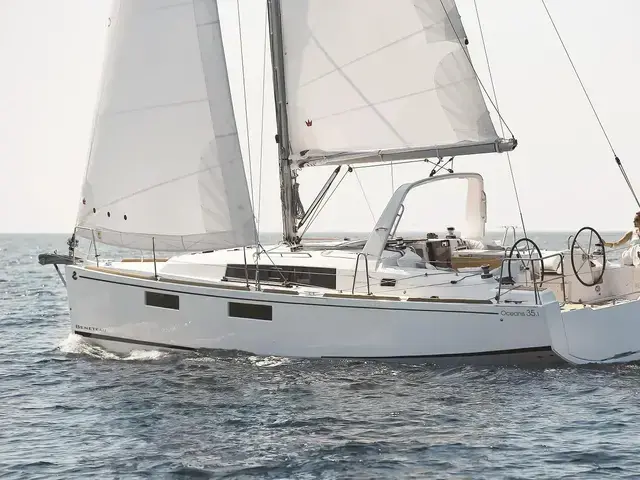 Beneteau Oceanis 35.1