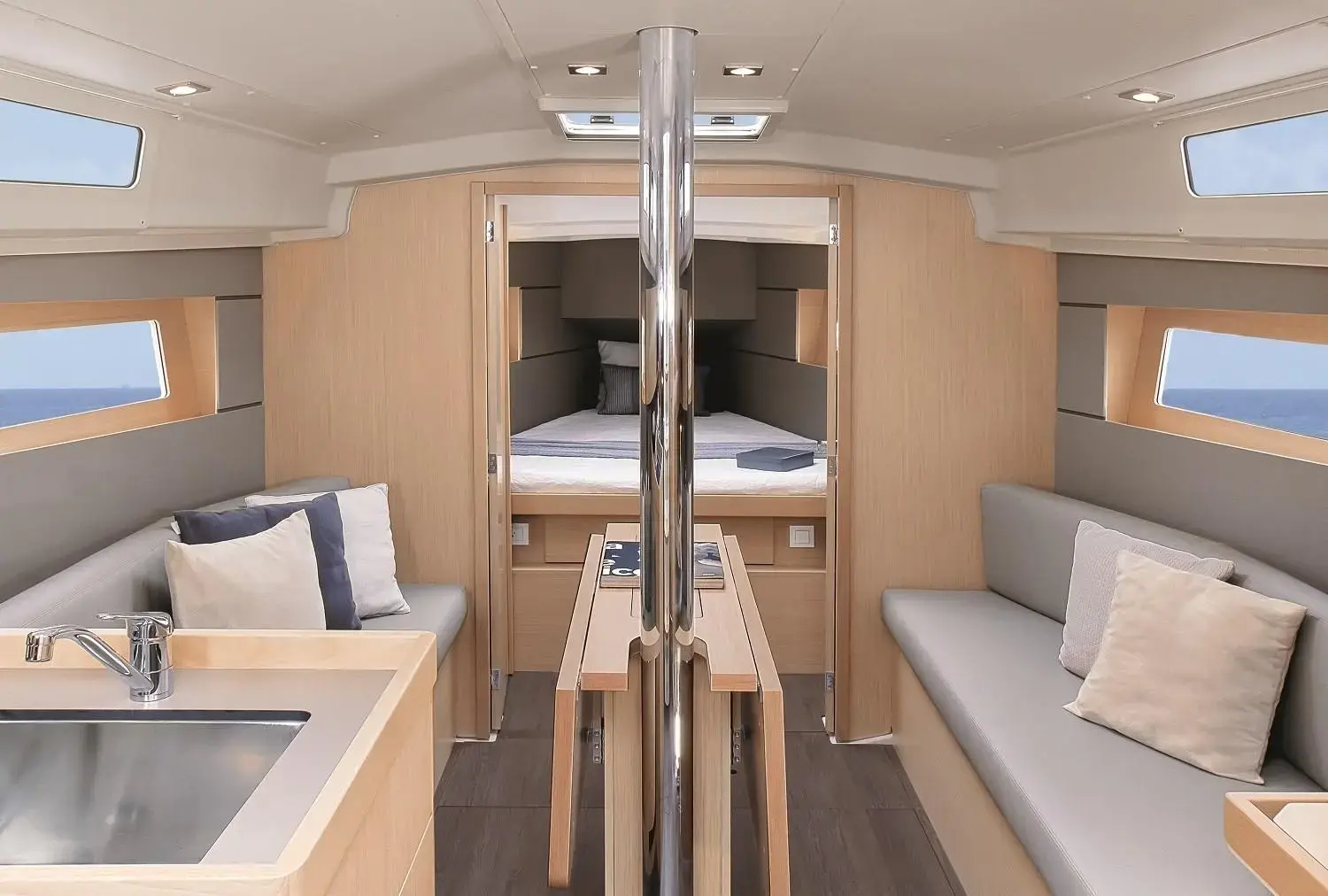 2019 Beneteau oceanis 35.1